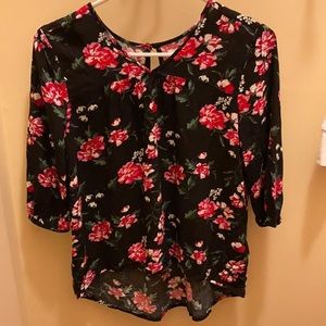 floral shirt